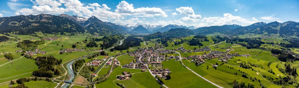 Allgäu Landschaft Alpen Luftaufnahme Sommer Fischen
