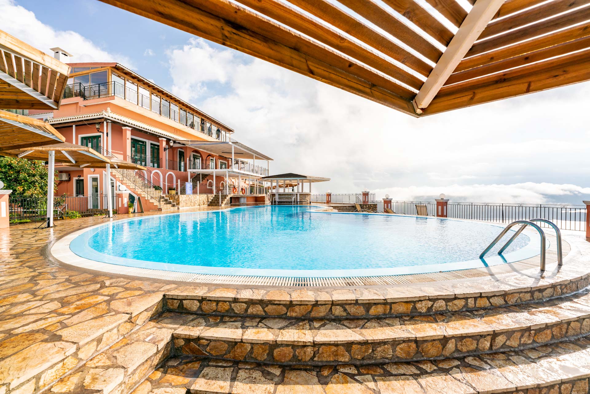 Ferienwohnungsfotografie eines Ferienhauses mit Pool