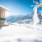 Professionelle Interiorfotografie einer Ferienwohnung von Leo Schindzielorz, modernes und stilvolles Design für Hotelfotografie und FeWo-Vermarktung. Hochwertige Einrichtung und harmonische Farbgestaltung.